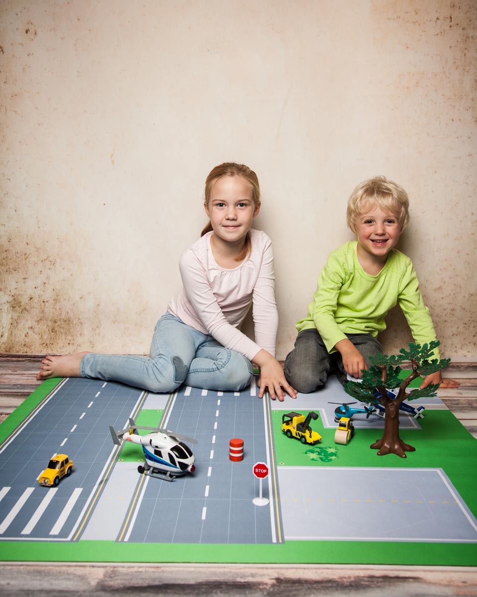 Spielmatte – Flughafen (XXL Spielmatte 110cm x 110cm)